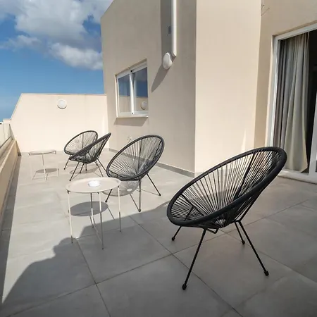 Peaceful 2br Penthouse With Terrace Views & By360 Estates * Kappara