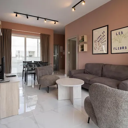 شقة Peaceful 2br Penthouse With Terrace Views & By360 Estates *