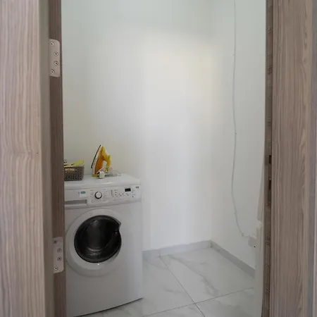 Peaceful 2br Penthouse With Terrace Views & By360 Estates Kappara