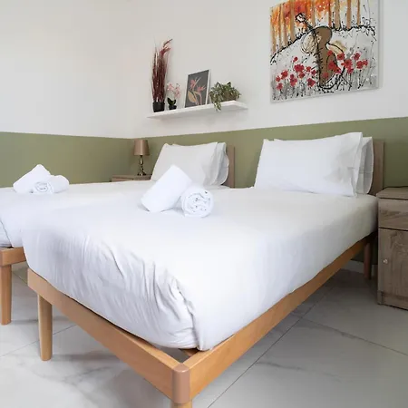 Apartment Peaceful 2br Penthouse With Terrace Views & By360 Estates