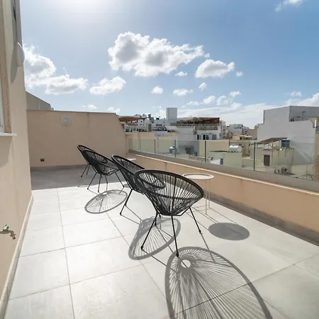 Peaceful 2br Penthouse With Terrace Views & By360 Estates *