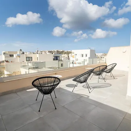 Peaceful 2br Penthouse With Terrace Views & By360 Estates