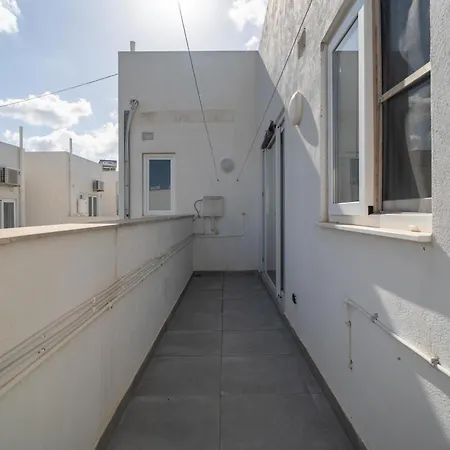 Peaceful 2br Penthouse With Terrace Views & By360 Estates
