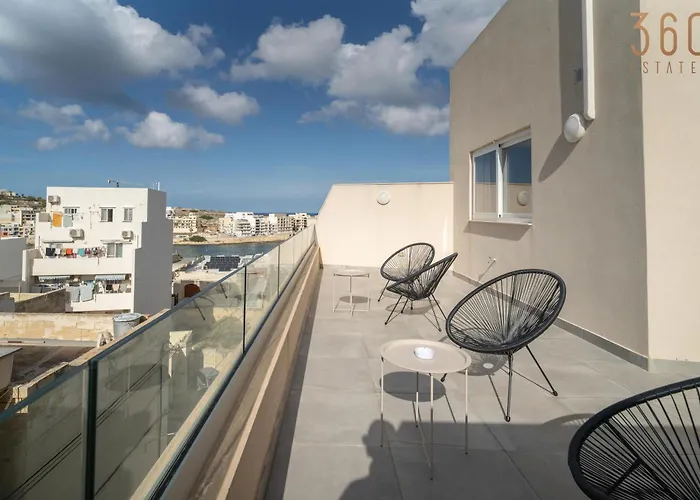 Peaceful 2br Penthouse With Terrace Views & By360 Estates Kappara