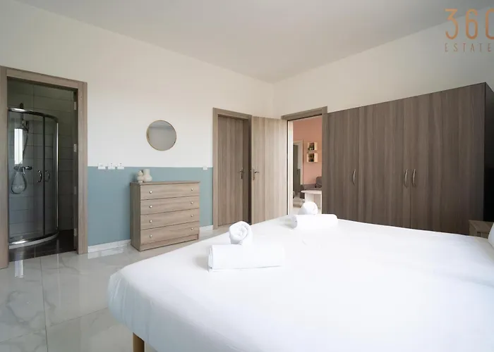 Peaceful 2br Penthouse With Terrace Views & By360 Estates * Kappara