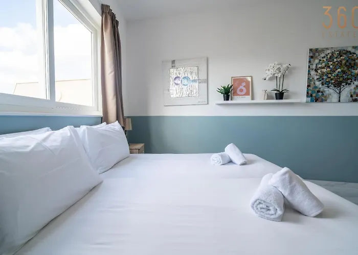 Appartement Peaceful 2br Penthouse With Terrace Views & By360 Estates *