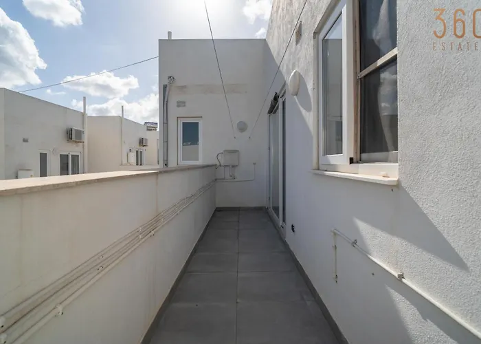 Peaceful 2br Penthouse With Terrace Views & By360 Estates