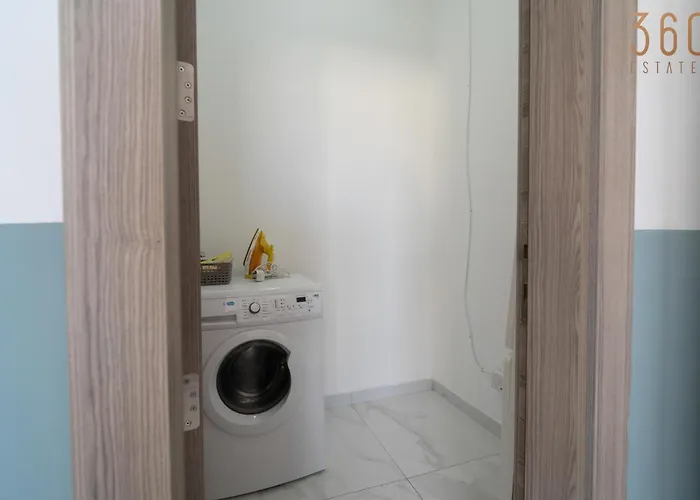 Peaceful 2br Penthouse With Terrace Views & By360 Estates Kappara